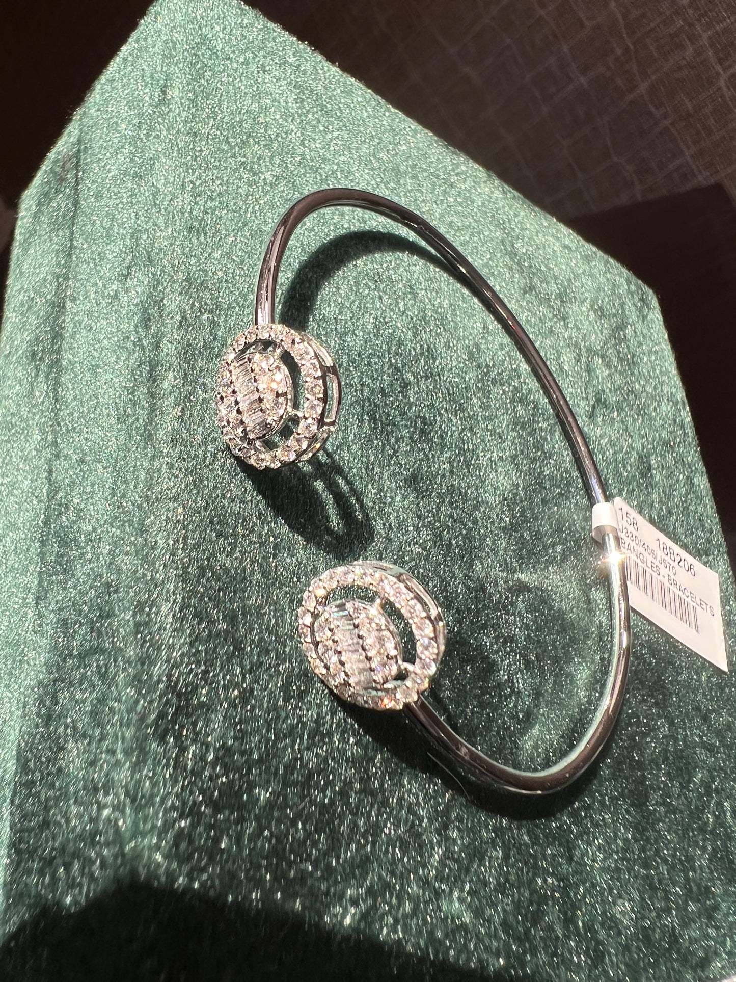 Cuff bangle bracelet